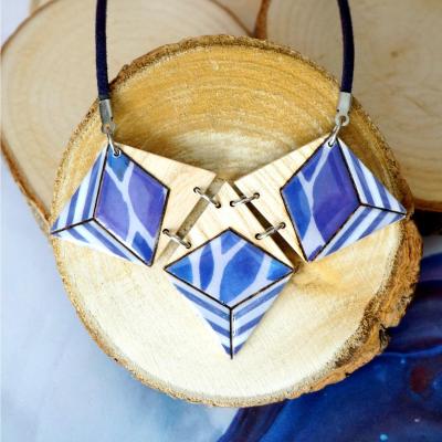 Collier 3 losanges bleu violet gris2