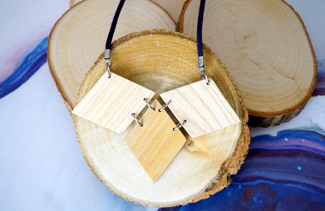 Collier 3 losanges bleu violet