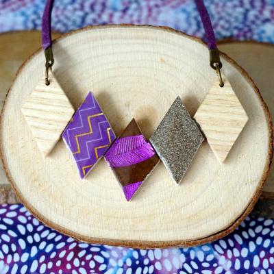 Collier 5 losanges sue dine violet marron or