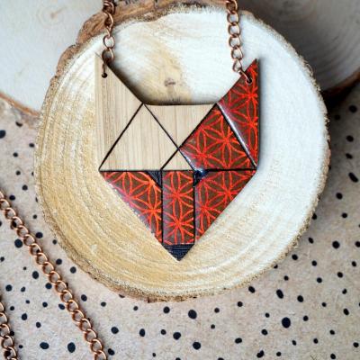 Sautoir loup marron motif ge o orange 1